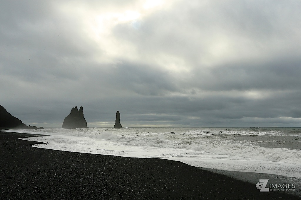 Reynisdrangar de profil